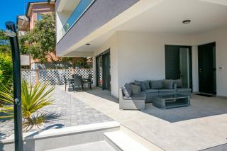 Villa Delfin with Pool - Medulin - 1