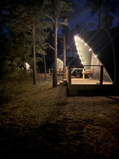 Serene Glamping Retreat with Apple Orchards and Farm Animals near Quarai Ruins in Torreon, New Mexico - 8