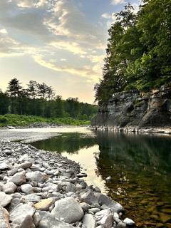 Idyllic Geodesic Dome Sanctuary near Schoharie Creek in New York - 3