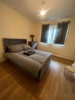 Spacious 1 Bed Flat, Next to Homerton Station - 2