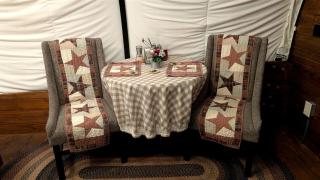 Luxury Highland Cow Glamping in Cozy Covered Wagon with Peaceful Farm Retreat in Melrose, Florida - 8