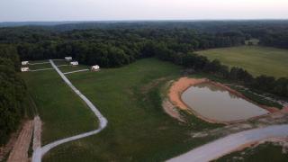 Impressive Glamping Tented Cabin in Cassville, Missouri - 6