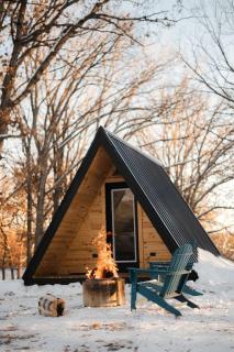 Gorgeous A-Frame with Panoramic Views, Nestled Atop White Oak Ridge, Wisconsin - 8