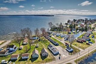 Lakefront Cottage with Fire Pit, Beach & Pet Friendly in Houghton Lake, Michigan - 5