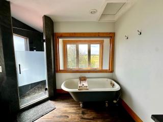 Spacious Farmhouse Estate with Mountain Views & Dual Kitchens near Skiing and Trails in Tetonia, Idaho - 7