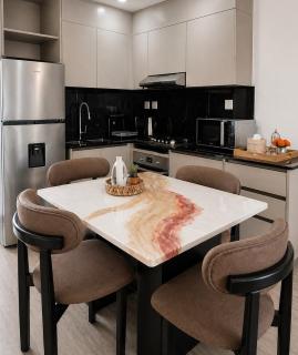 Jireh Dwellings Spacious 2Br Comfort - 5