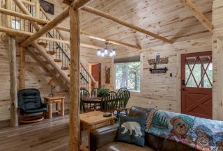 Tranquil Cabin with Amazing Views from the Incredible Deck, the Perfect Base for your Island Park Adventures in Idaho - 7