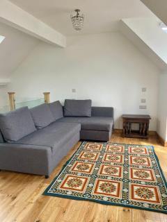 Apartment Sleeps 6 with Parking - 1