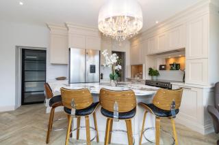 Holly Bank House, Luxury Slps 6, Stunning Garden - 4