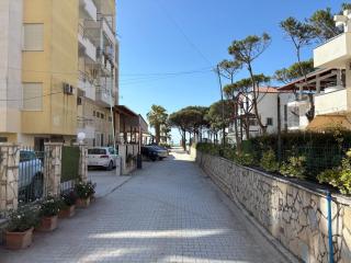 Qerret Apartment 818 - Golem - 1
