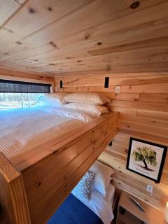 Willow: Modern Eco-Pod Retreat in Pennsylvania Forest in a Tiny Cabin with Scenic Views - 4