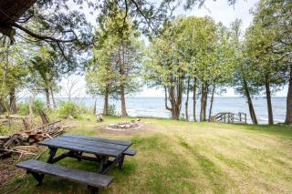 Cozy Lakefront Retreat | Fire Pit, Pet-Friendly & Scenic Views near Sturgeon Bay, WI - 5