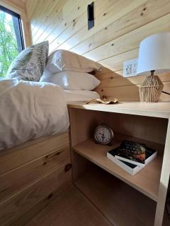 Hickory: Minimalist Escape for 2 in a Cozy Cabin with Serene Vibes in Pennsylvania - 7