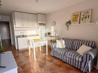 Sunset Balcony & Sea Views in Patalavaca Apt 18 - 2