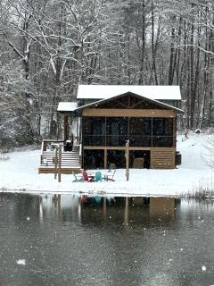 Wonderful Tiny Cabin Ideal for Small Groups in Tennessee - 3