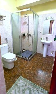 Family Friendly 3BR and DSQ Apartment - 3