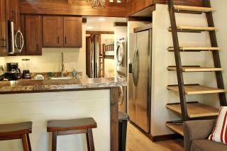 Memorable Wooden Cabin Next to Great Hiking Trails in Monteagle, Tennessee - 9