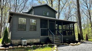 Relaxing Cabin Nestled Amidst Trees and Fire Pit Provided in Monteagle, Tennessee - 0