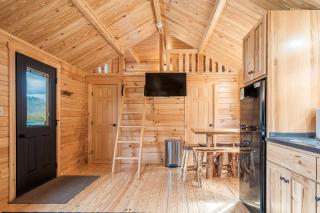 Cozy Stargazing Cabin with Hot Tub near Red River Gorge in Estill County, Kentucky - 1