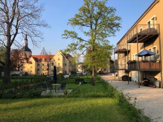 Lavendel Apartment with Sauna, Terrace, and Garden - 9