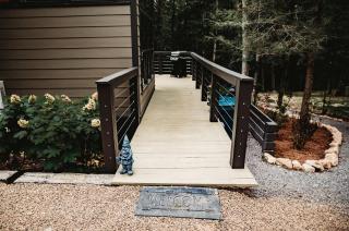 Leprechaun Lodge at The Retreat at Deer Lick Falls in Tennessee - 4
