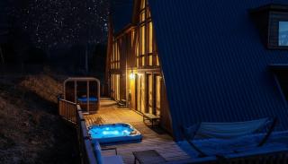 Lakeside Bliss – Spacious 4BR A-Frame Retreat in Sevierville, TN - 4