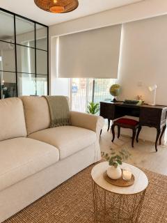 Home2830 - 5
