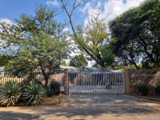 Aerotropolis Guest Lodge - 9