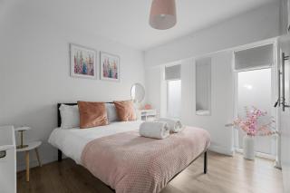 2 Bed Near Heathrow - Direct Train to London - Contractor & Leisure Stays - 9