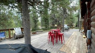 Relaxing Log Cabin Nestled in the Trees near Yellowstone, Idaho - 2