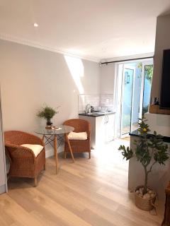 The Oak Suite - 2