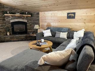 Amazing Spacious Barn near Yellowstone National Park, Idaho - 8