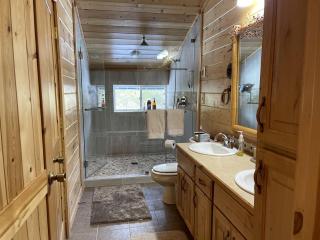 Amazing Spacious Barn near Yellowstone National Park, Idaho - 2