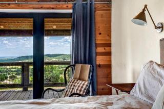 Serene Hilltop Brick Retreat with Panoramic Views Near Fredericksburg, Texas - 3