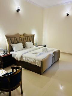 Corbett Sun Shine - 1