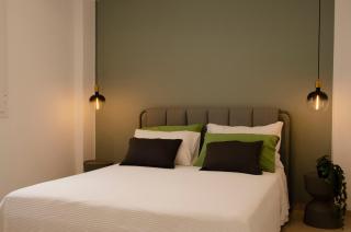 Minimal Luxury Apt with Garden Terrace 100m from sea - 1