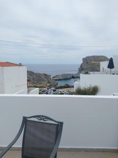 PHILIPPOS STUDIOS & APT - 4