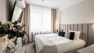 Hotel Delta - 1
