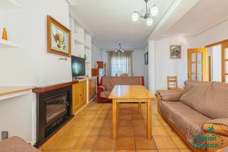 Chalet con piscina privada y playa a 7 min andando - 3