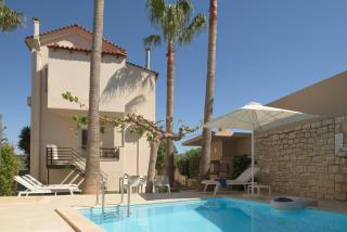 Foothills Blue Villa - 3