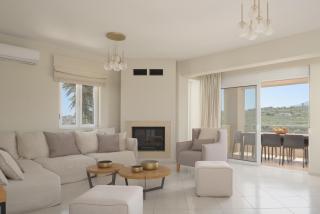 Foothills Blue Villa - 7