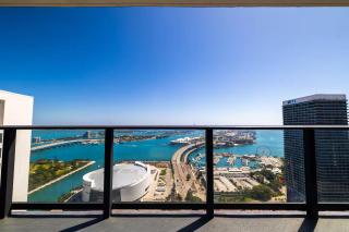 Stunning 3BR 3BA with Balcony & Biscayne Bay Views - 7
