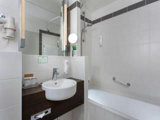 Sunday Hotel Frankfurt Airport - Neu-Isenburg - 9