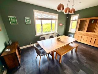 Auchnacree Luxury Villa - Hillend Edinburgh - SuperFast WiFi - 8