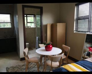 Louis accomodation - 1