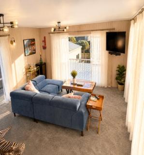 Coastal Haven Retreat - 4 Bedrooms - 4
