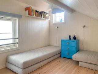 Maritime Cabin On Island With Beach - 1