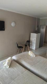 Slaapnet Guesthouse Long Stay Accommodation Wilkoppies - 2