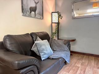 Snug hut 5-Hot Tub-Woodland Lodges-Pembrokshire-Tenby - 7