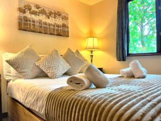 Snug hut 5-Hot Tub-Woodland Lodges-Pembrokshire-Tenby - 9